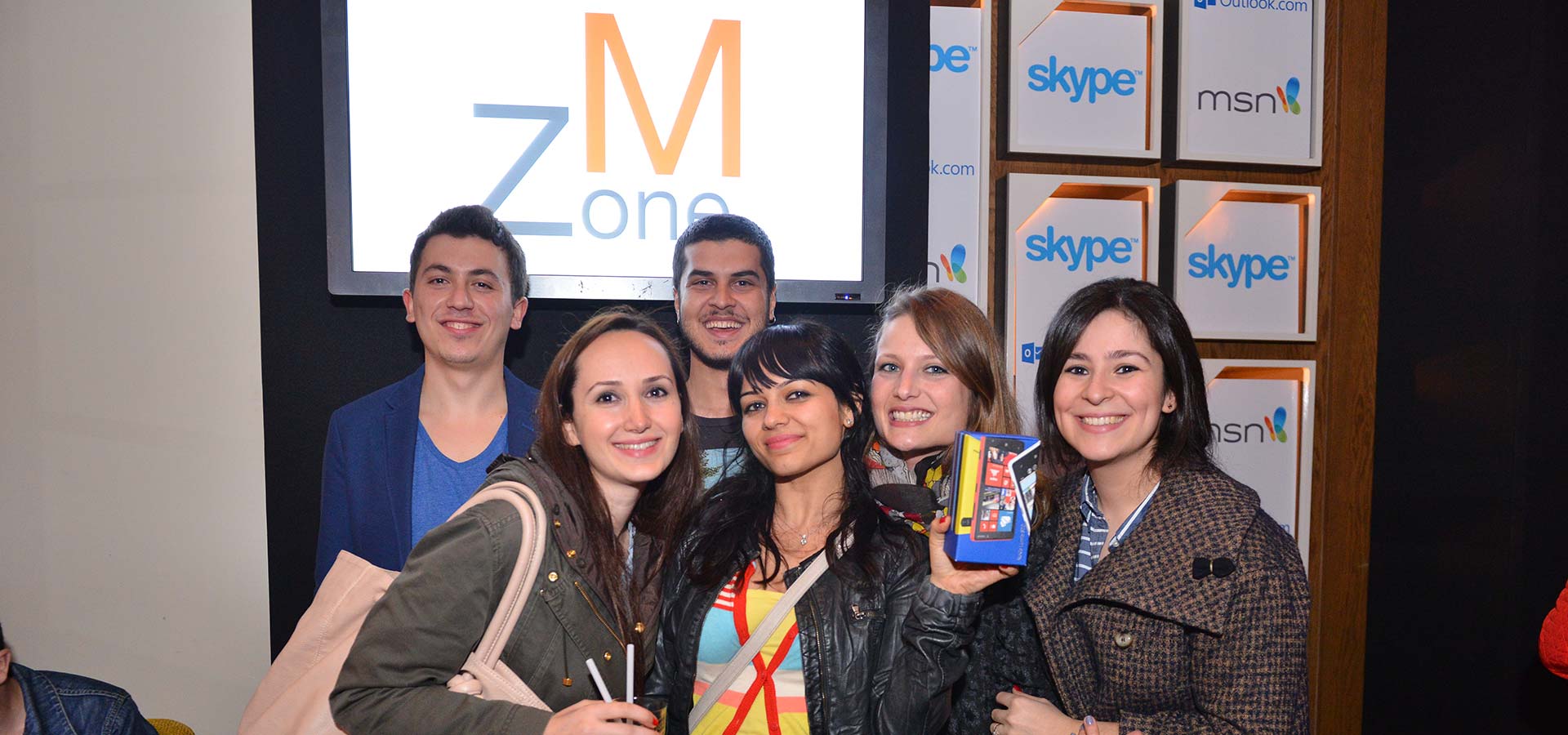Microsoft Advertising_MZONE Karakoy Bej 2014
