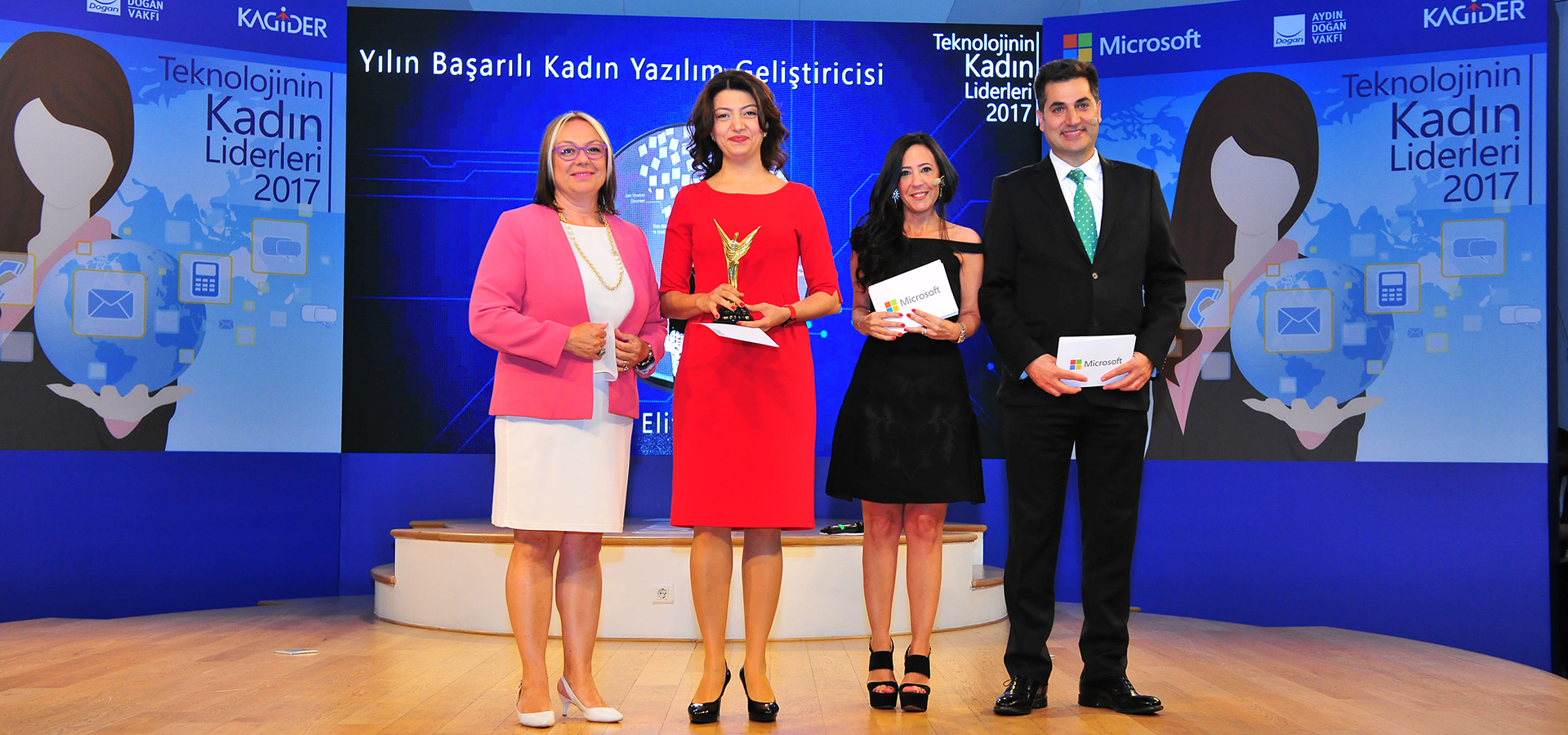 Microsoft Teknolojinin Kad�n Liderleri �d�l T�reni 2017